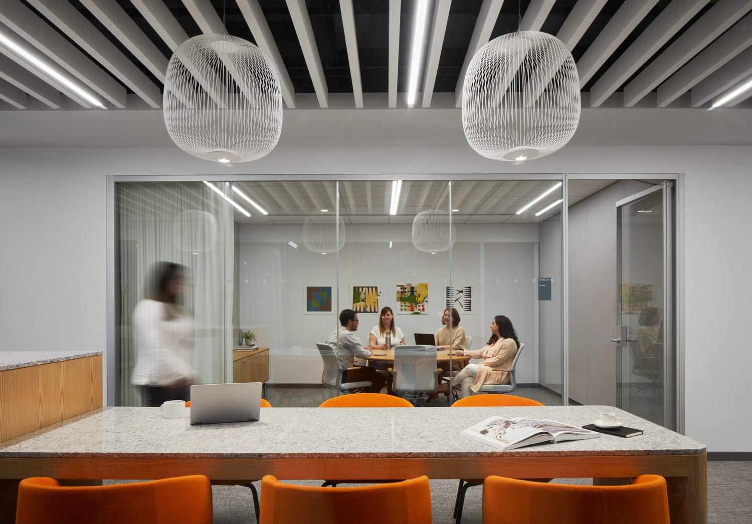 confidential chicago