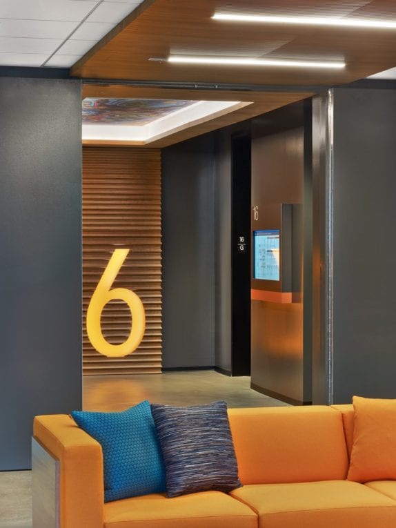 054784_00_N285_medium-574x765