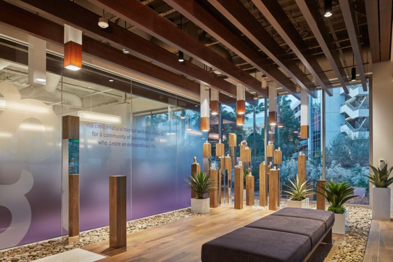 13M3VW_0001_001_Amare_Irvine_N3_medium-768x512