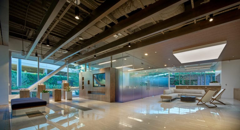 13M3VW_0001_001_Amare_Irvine_N4_medium-768x416