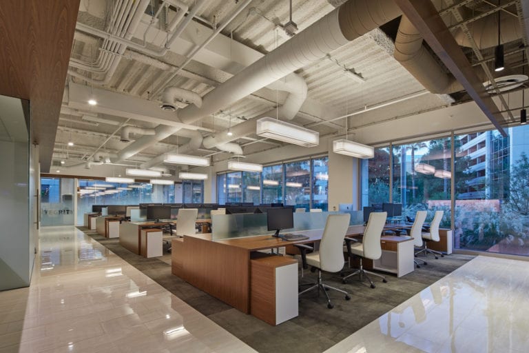 13M3VW_0001_001_Amare_Irvine_medium-768x512