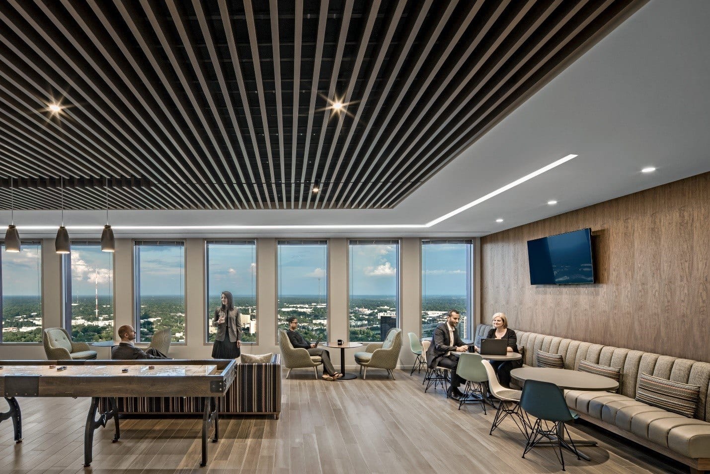 A casual seating area at the offices of Troutman Sanders