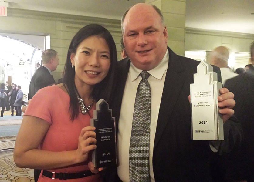 IA's Tina Kim, left, and Unvision's Peter Lynch, right. © IA Interior Architects.