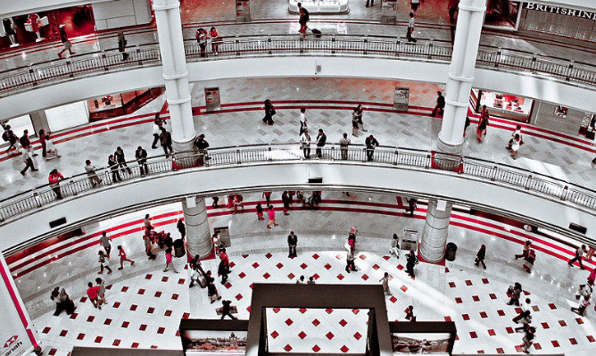 Shopping mall. Photo by Corinne Glaziou