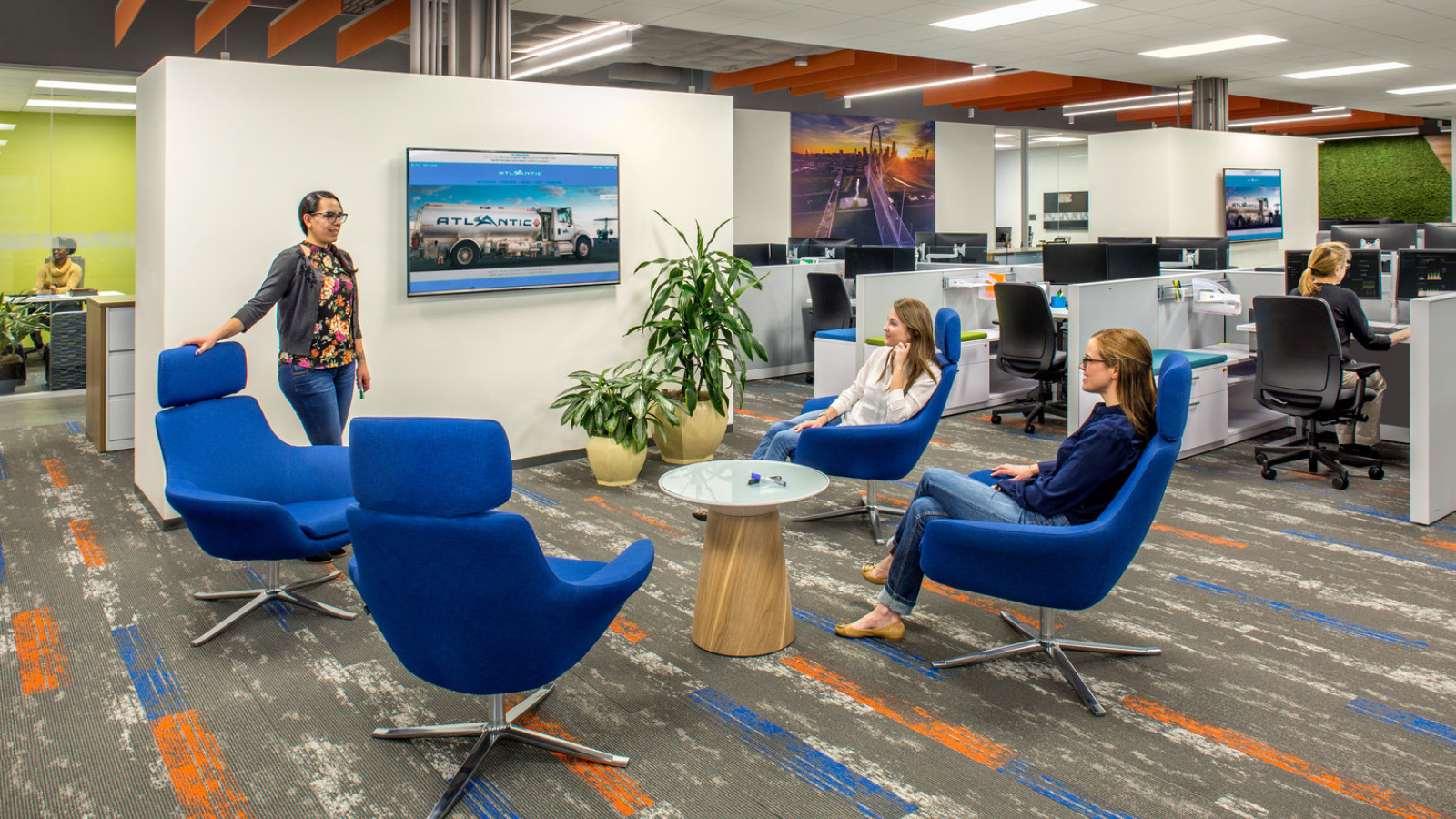 Macquarie Infrastructure Corporation in Plano, TX. Photo © Thomas McConnell LLC