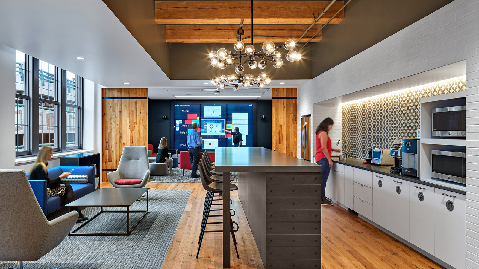 Red Hat Boston. © Robert Benson Photography