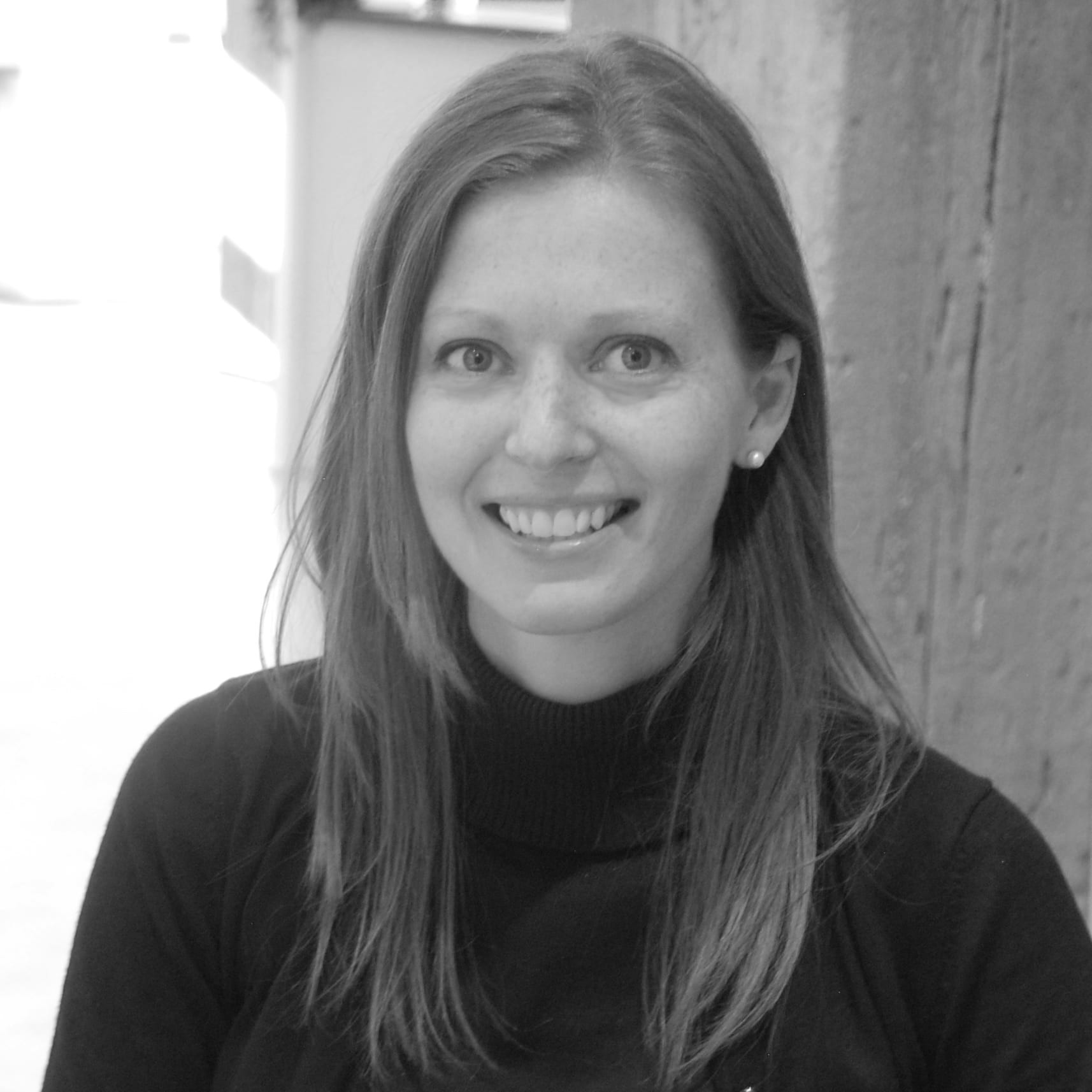 Julia-Leahy Headshot