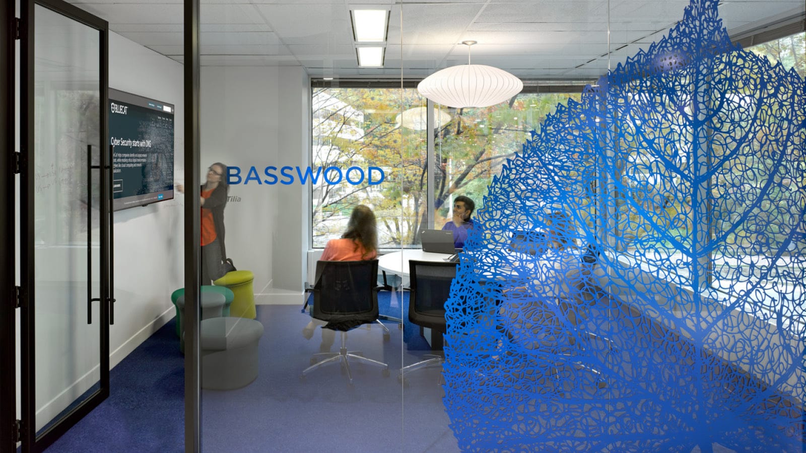 Glass11202018_BlueCat_7