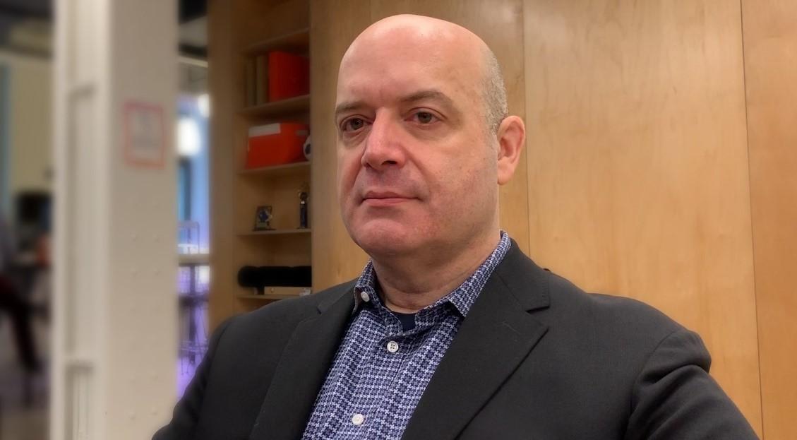 EH Erik Hodgetts, IA