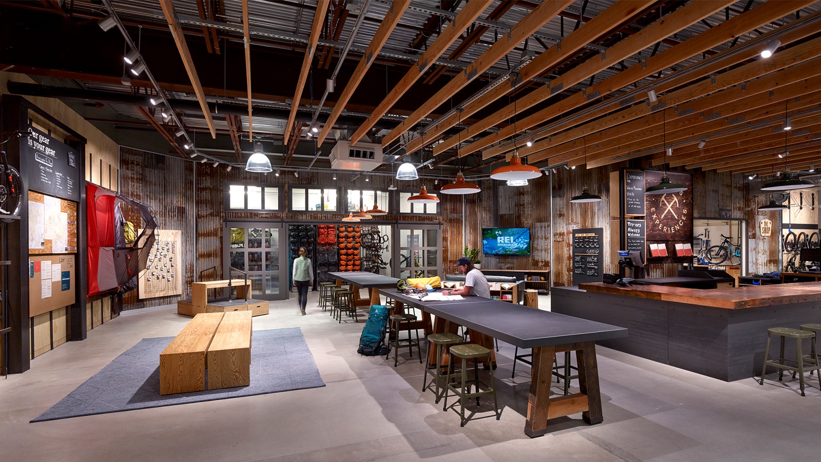 REI, North Conway NH retail experiences