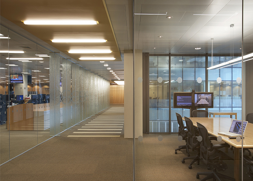 Wachovia Trading Floor in London, 2000. Photo © IA Interior Architects.