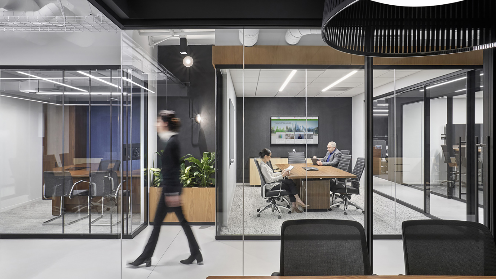 An enclosed meeting space at RSM's Chicago headquarters.