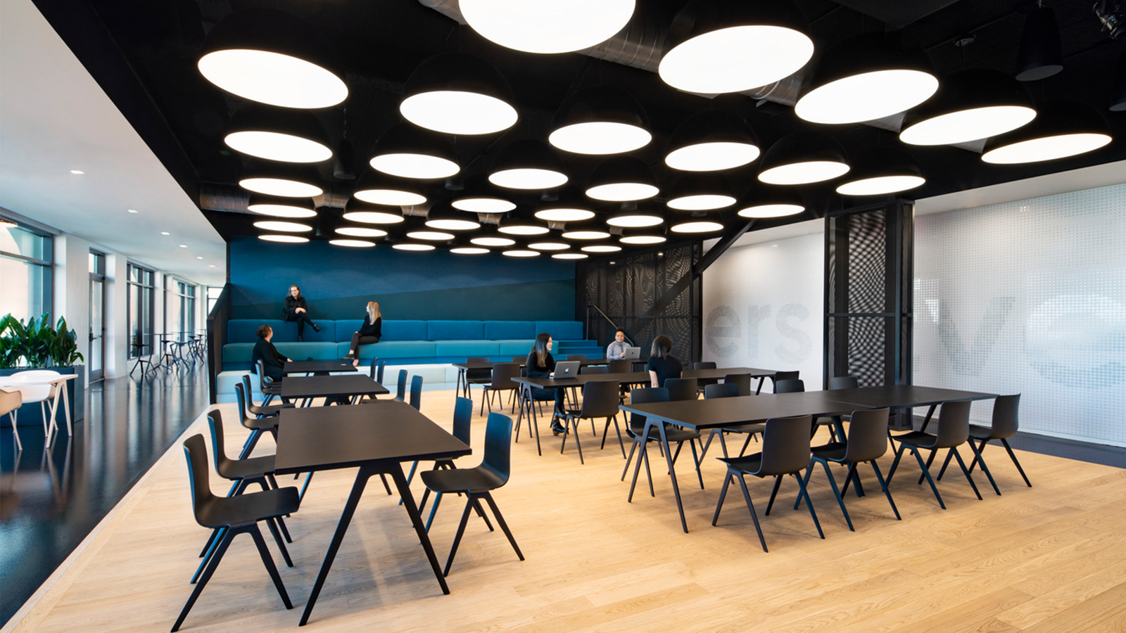 Yext open work and collaboration zone.