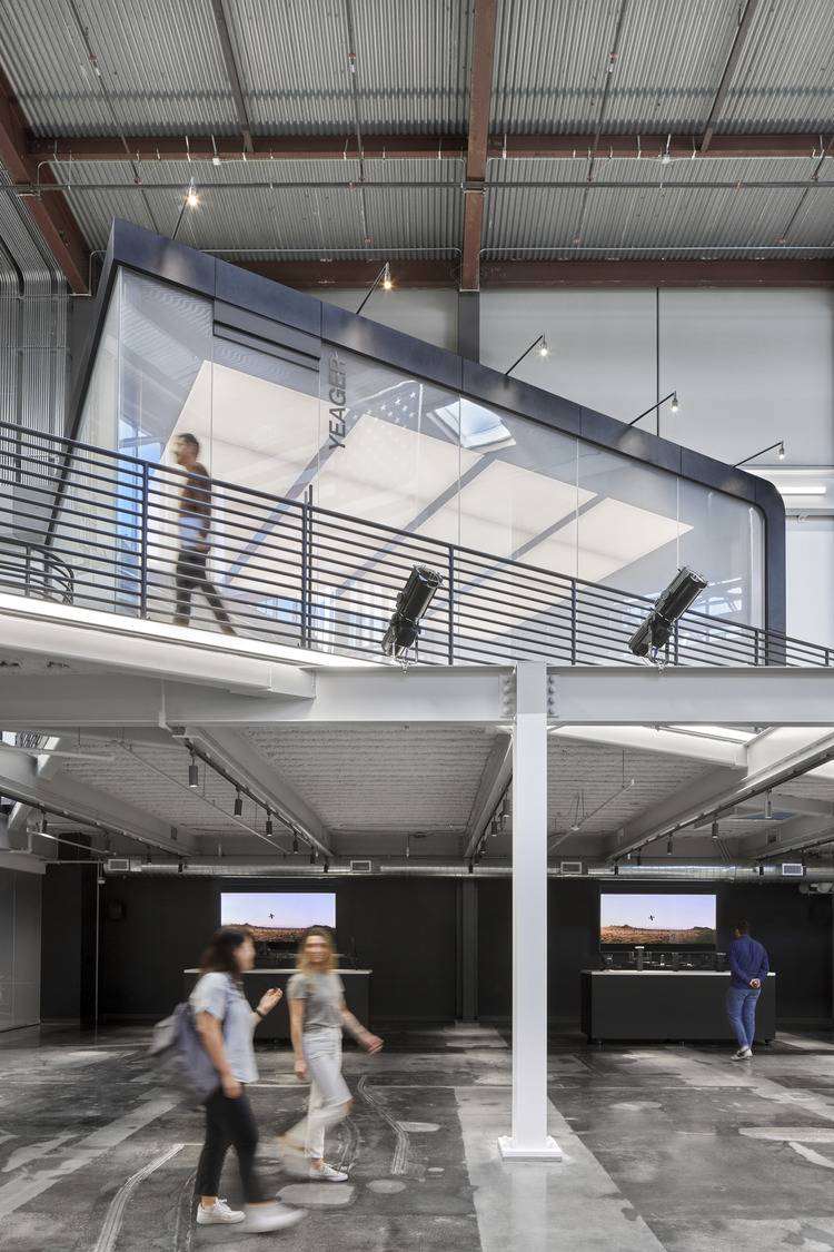 01ADRL_0002_000_Anduril_HQ_Costa_Mesa_CA_N32_medium