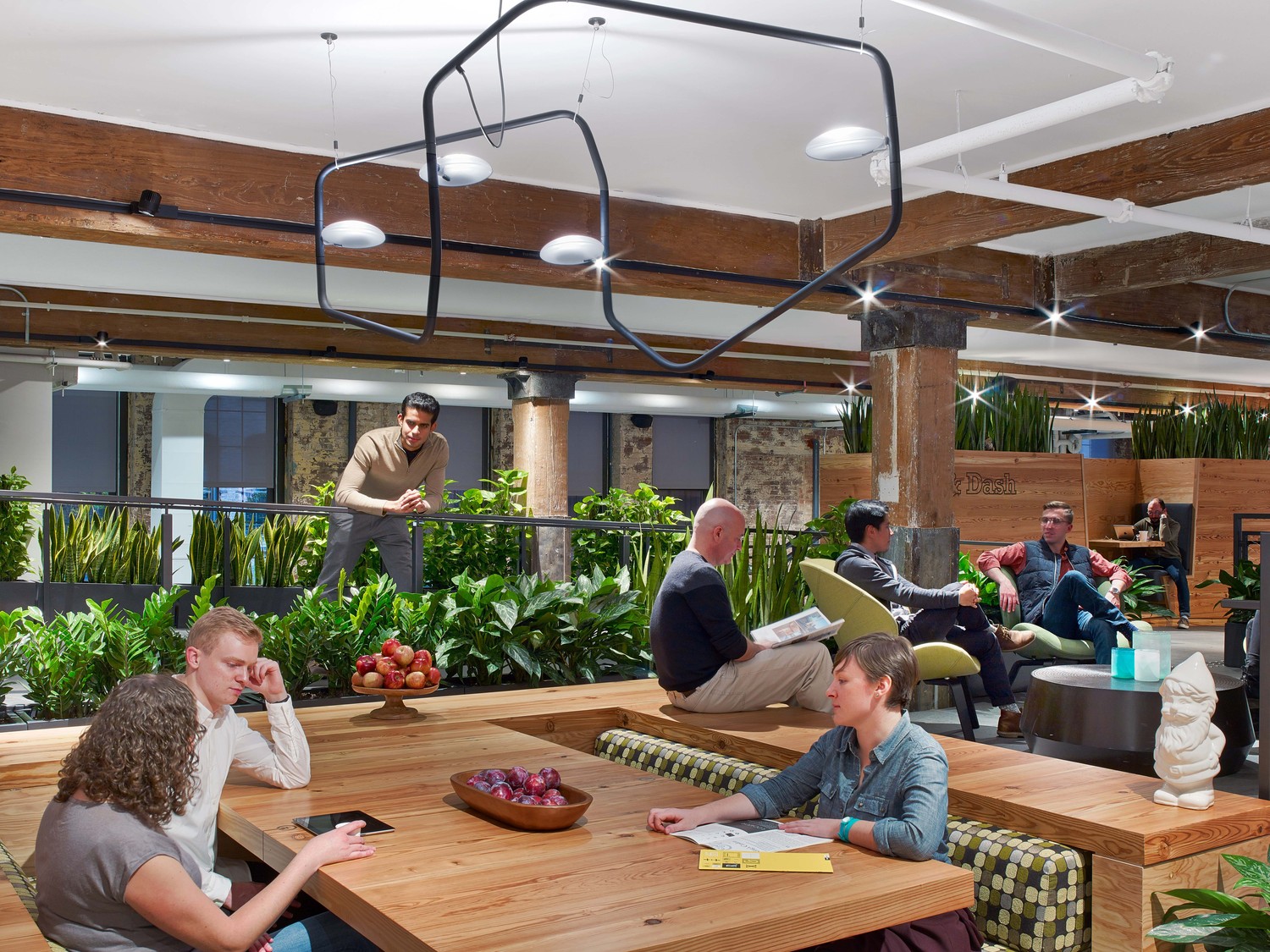 049520_00_N106_medium