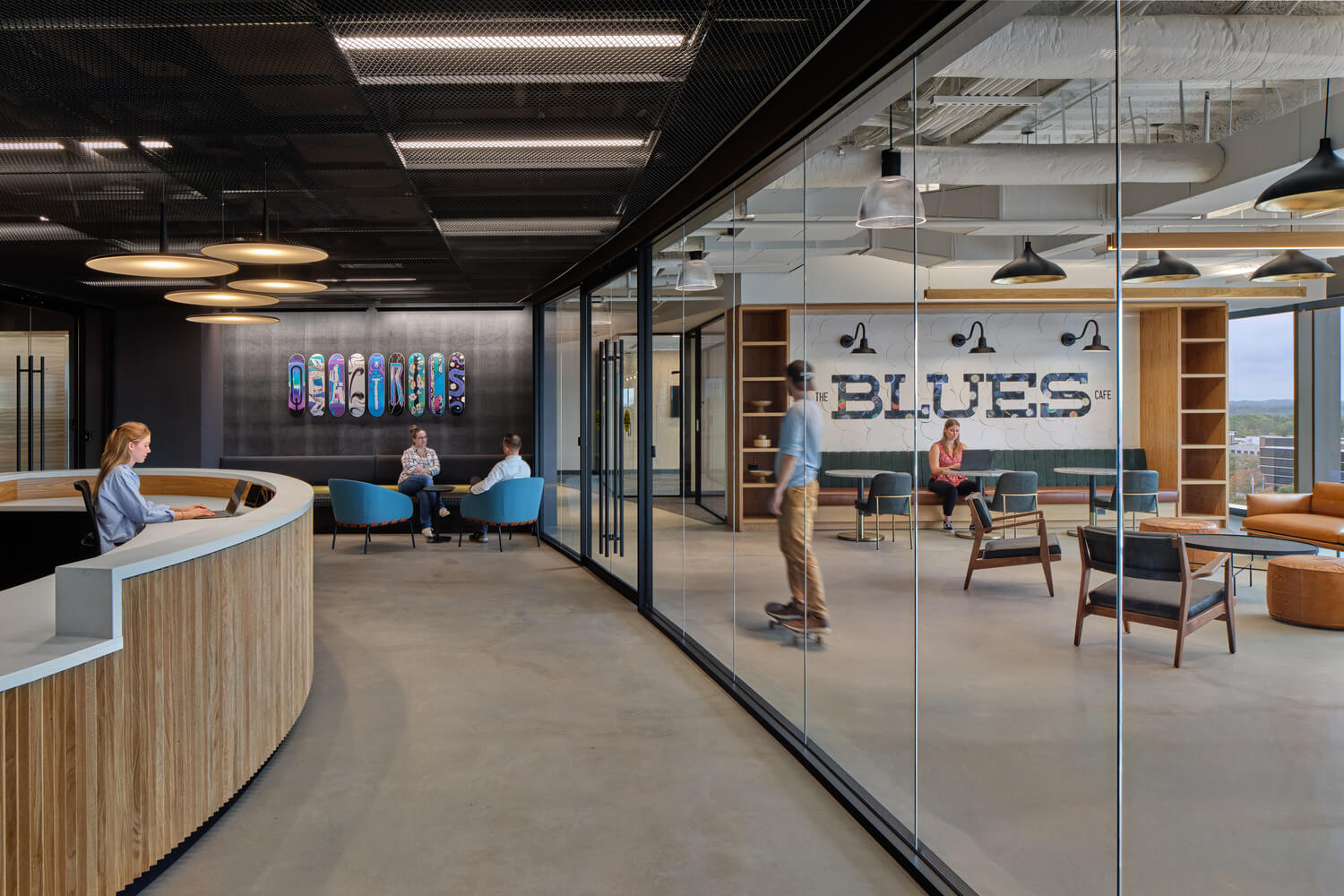 21XMXX_0001_000_Qualtrics_Reston_VA_N16_medium (1)