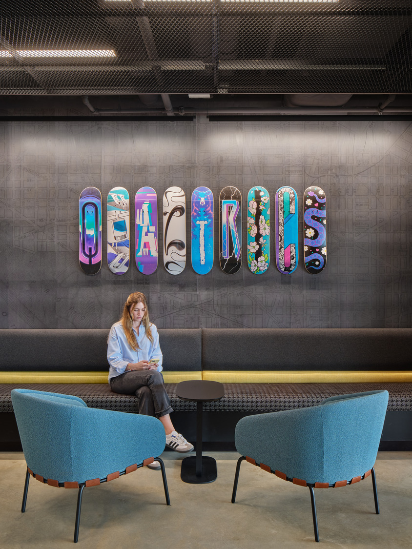 21XMXX_0001_000_Qualtrics_Reston_VA_N19_medium