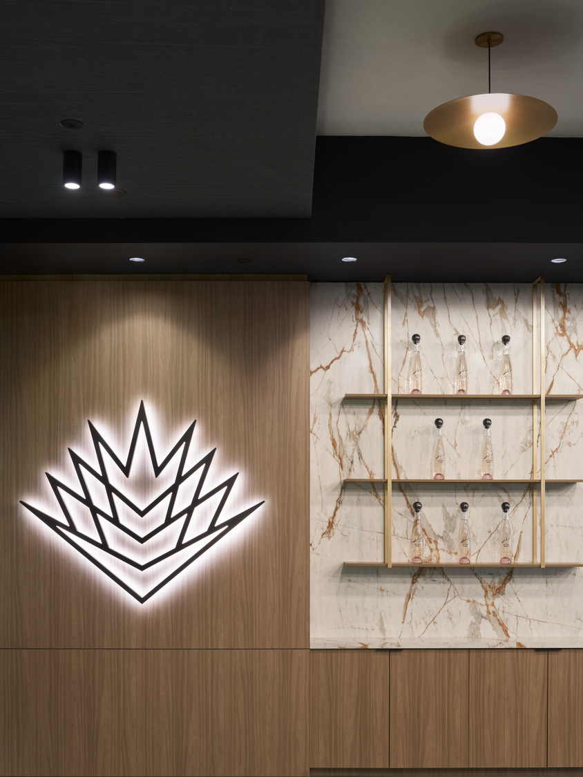 37AGVE_0039_000_N18_medium