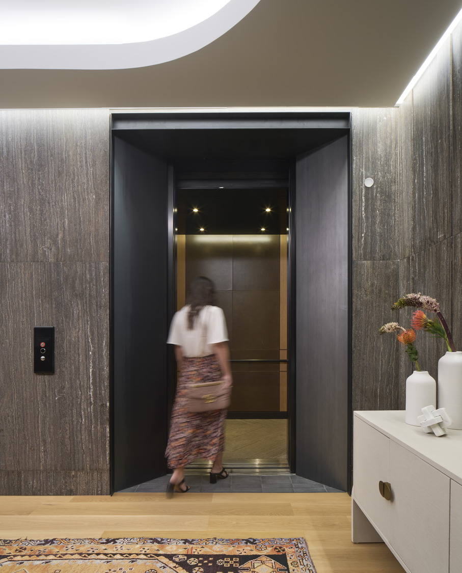 38RGTP_0001_000_816_Congress_Renovation_N43_medium