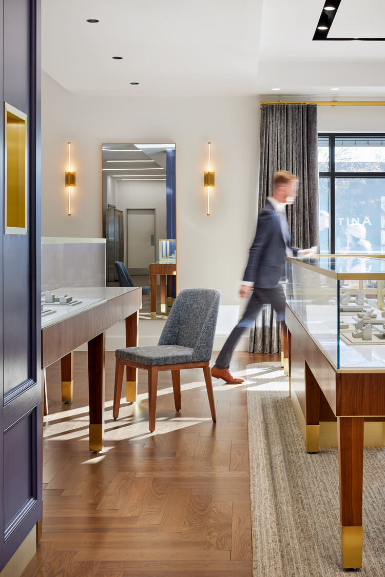 50RFMJ_0002_000_N34_medium