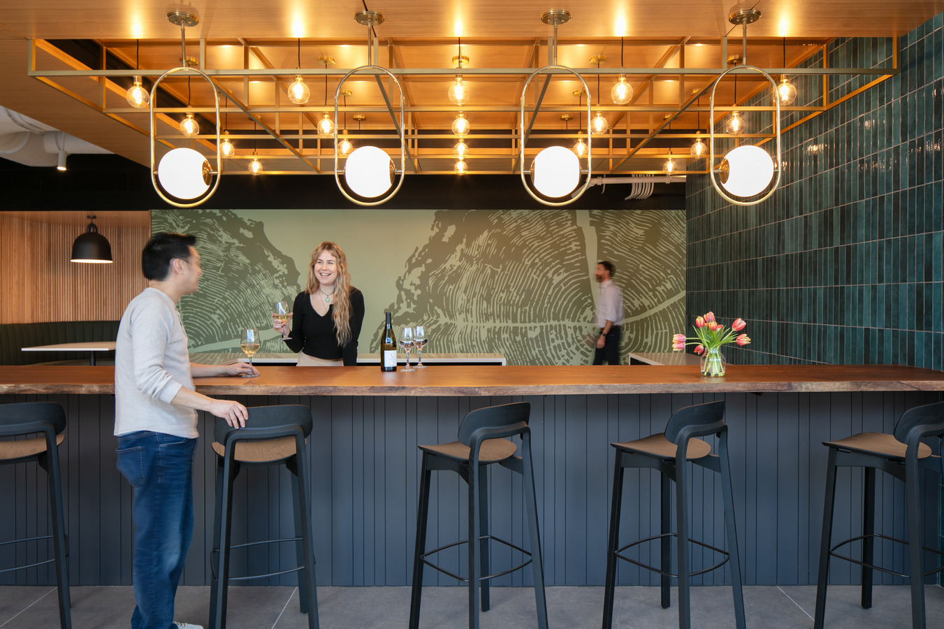 Eldridge Oaks_Building Repositioning_Houston_Bar (3)